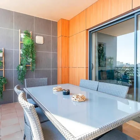 Διαμέρισμα ★ Oceanfront: Luxury Breathtaking Views And Pool ★ Olhão