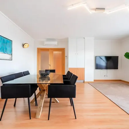 ★ Oceanfront: Luxury Breathtaking Views And Pool ★