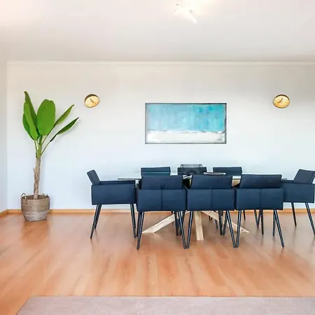 ★ Oceanfront: Luxury Breathtaking Views And Pool ★ Apartment *
