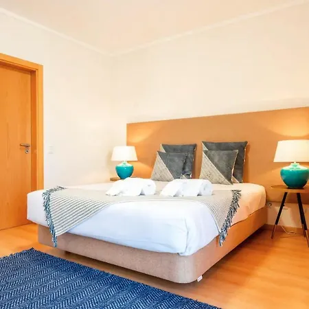 ★ Oceanfront: Luxury Breathtaking Views And Pool ★ *